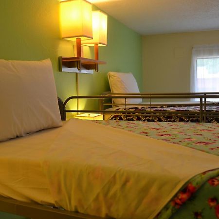 Cascades Inn Bloomington Ngoại thất bức ảnh