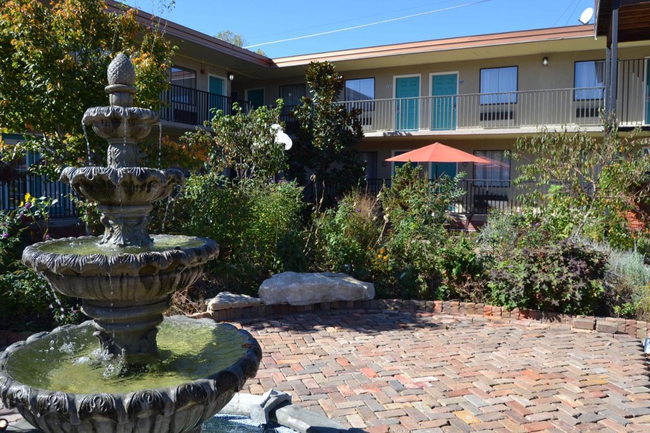 Cascades Inn Bloomington Ngoại thất bức ảnh