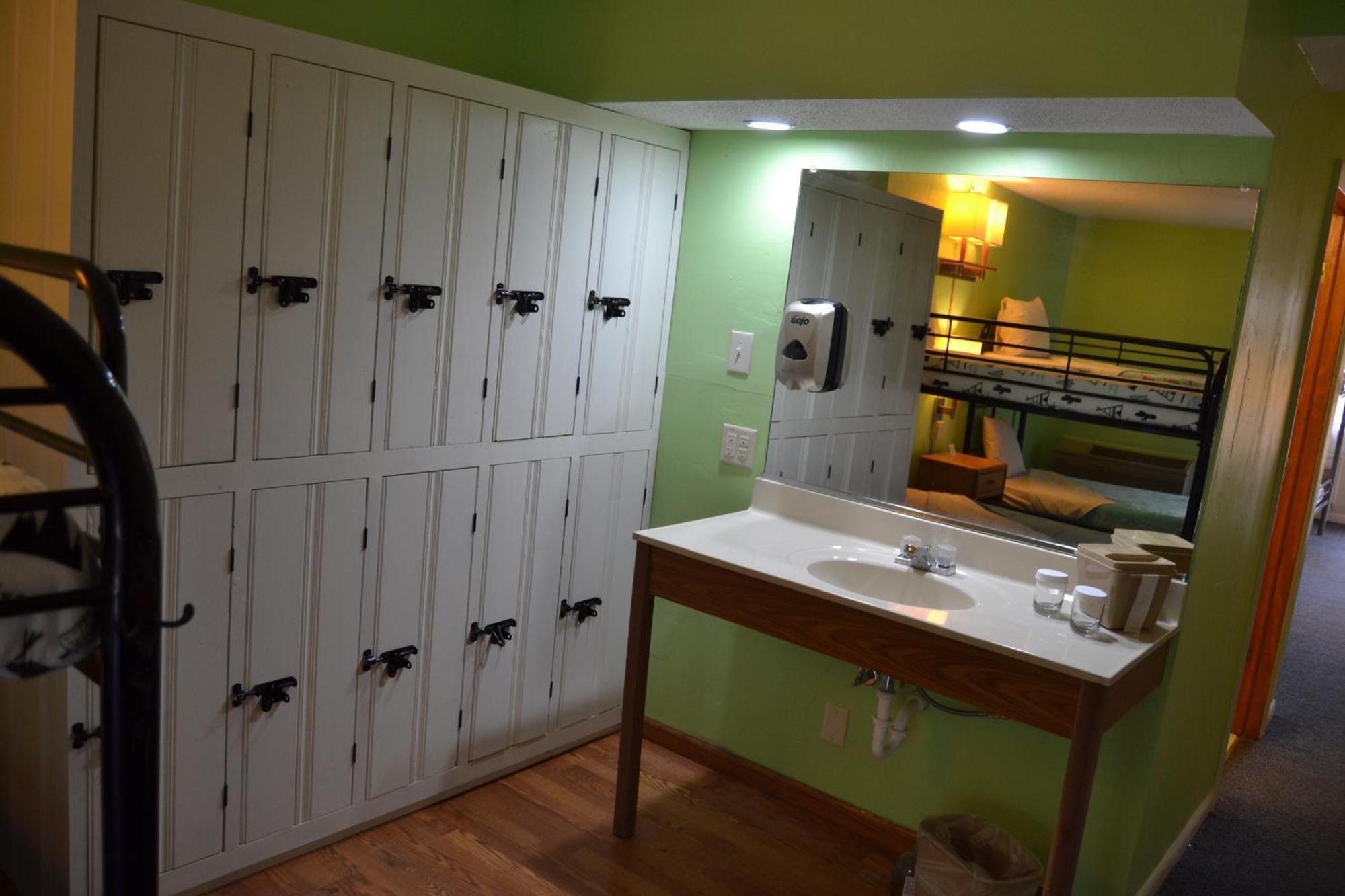 Cascades Inn Bloomington Ngoại thất bức ảnh